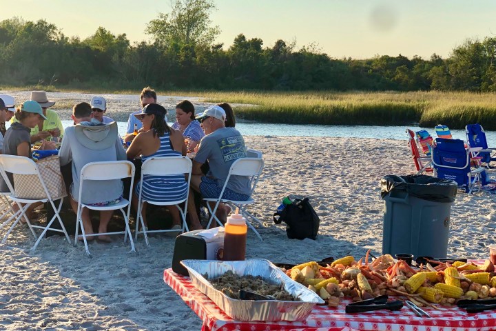 Catered-Island-Seafood-Boil-image-3